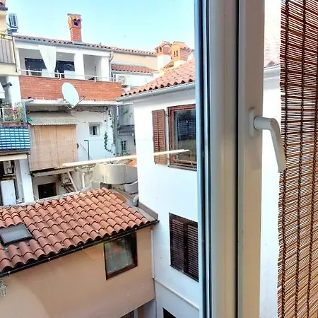 Apartmaji Sonce Изола